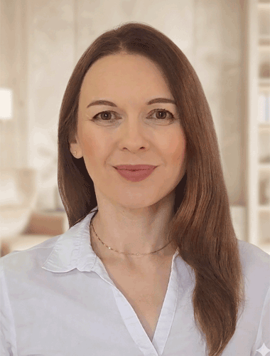 Realitní makléřka Karin Brodová