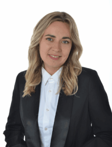 Realitní makléřka Yuliia Bezvoshchuk
